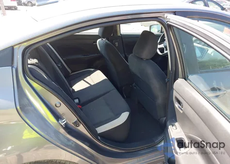 2021 Nissan Versa Sv Xtronic Cvt z USA, uszkodzony, nr VIN 3N1CN8EV4ML824824